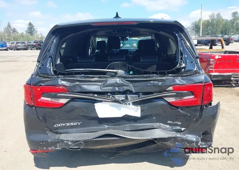 2024 Honda Odyssey Elite z USA, uszkodzony, nr VIN 5FNRL6H94RB020089